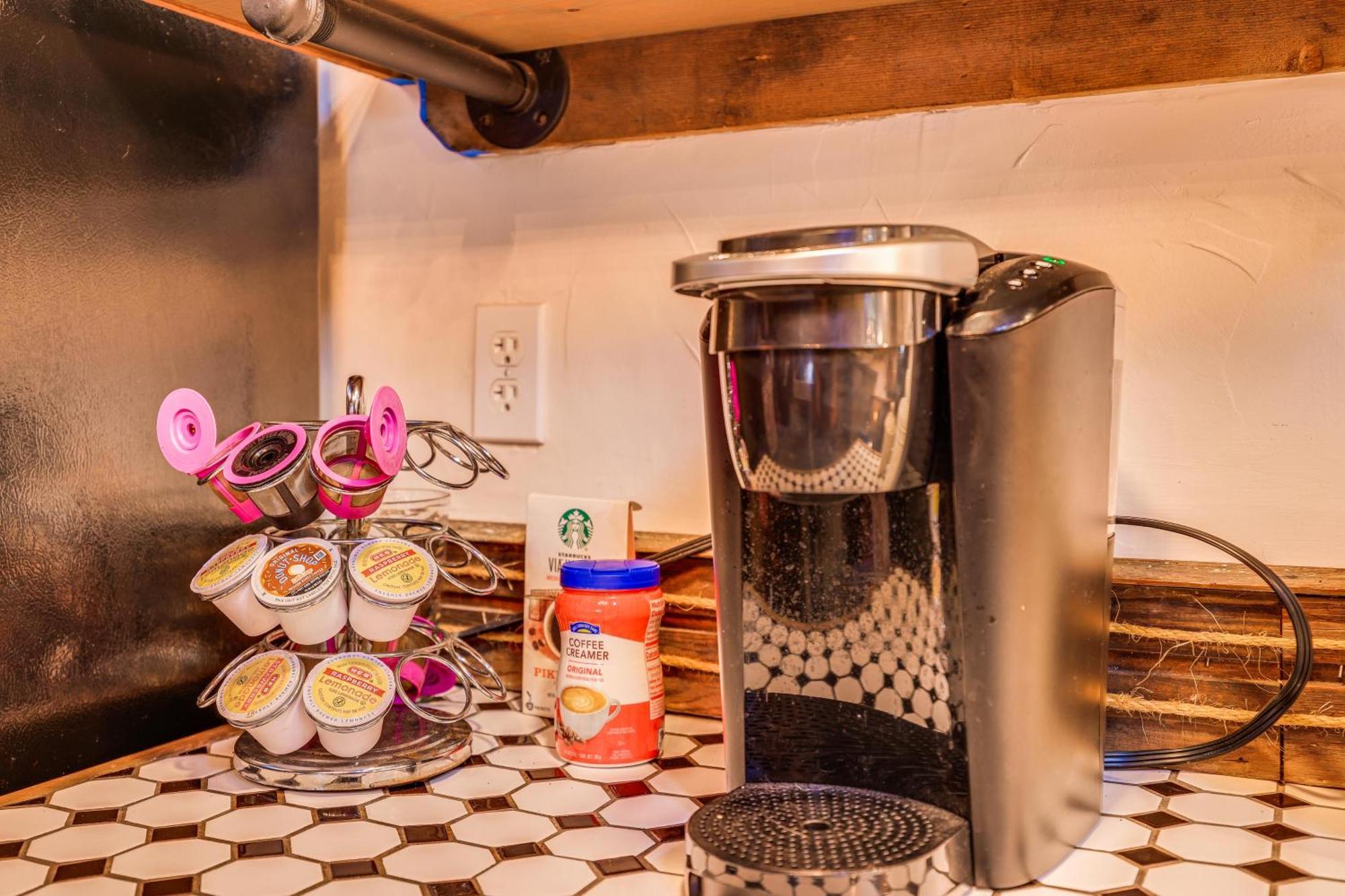 Pet-Friendly Wimberley Cabin With Fire Pit And Hot Tub Eksteriør billede